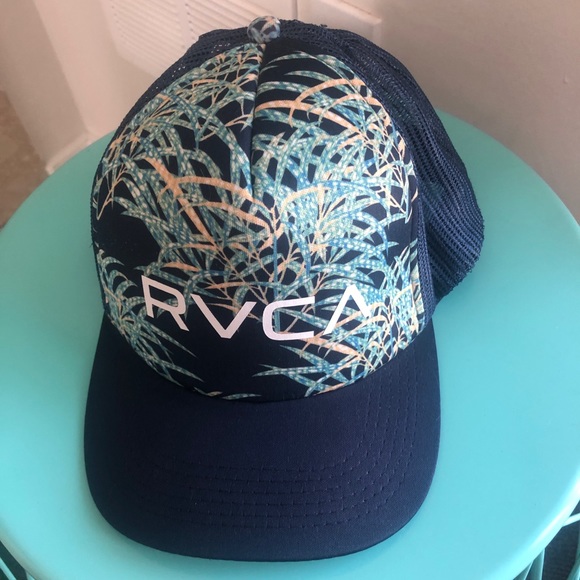 RVCA Hats - Picture 1 of 3